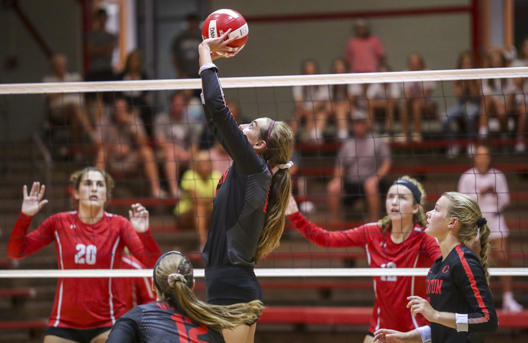 082118-mac-volleyball-023